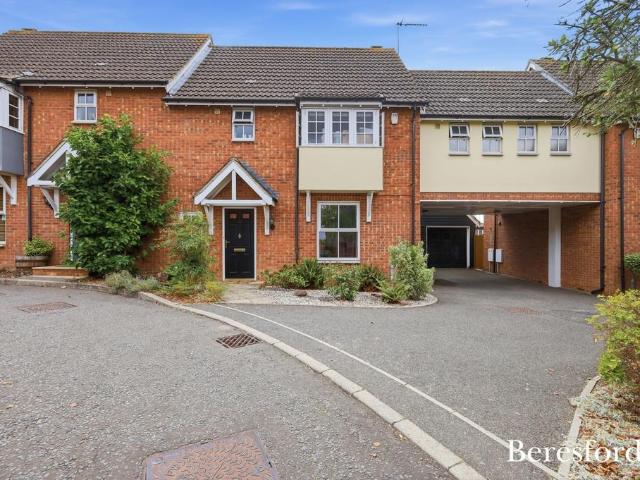 House for sale in Ingatestone and Fryerning, Navestock Side