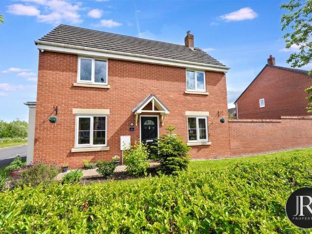 House for sale in Armitage with Handsacre, Boley Park