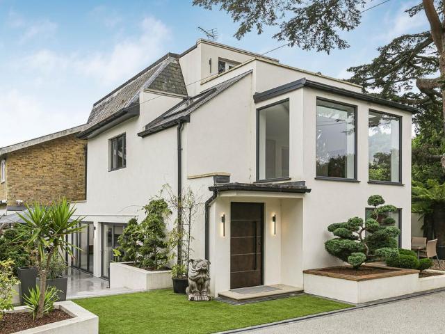 House for sale in Red Hill, Surrey