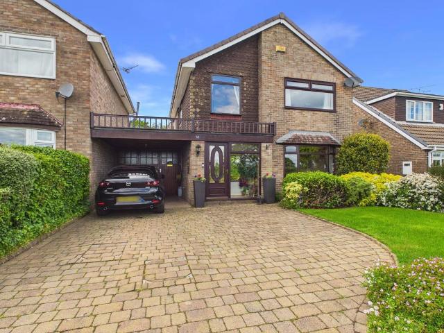 House for sale in Roby Mill, Lancashire