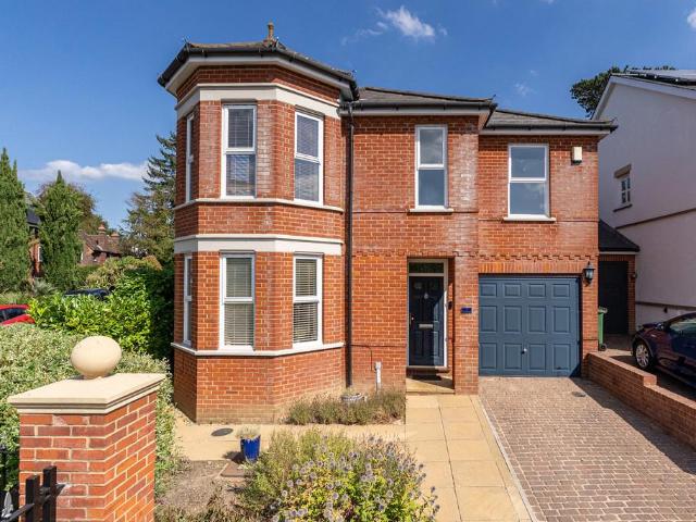 House for sale in Pachesham Park, Surrey