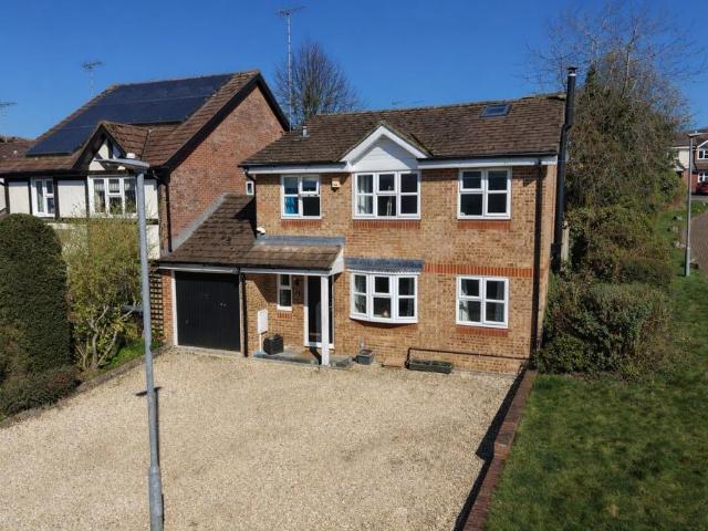 House for sale in Pouchen End, Hertfordshire