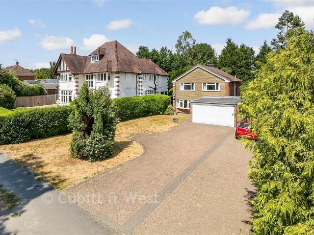 House for sale in Red Hill, Surrey