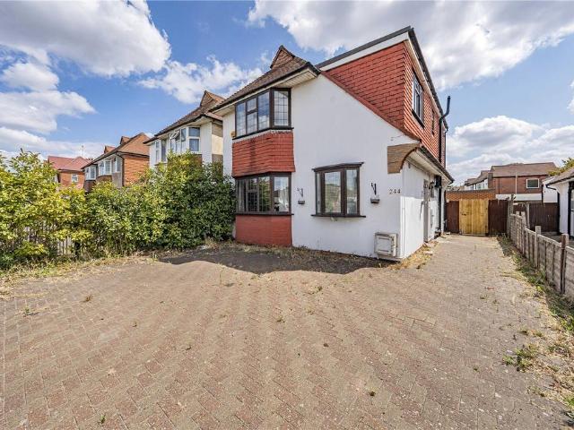 House for sale in Old Malden, Greater London