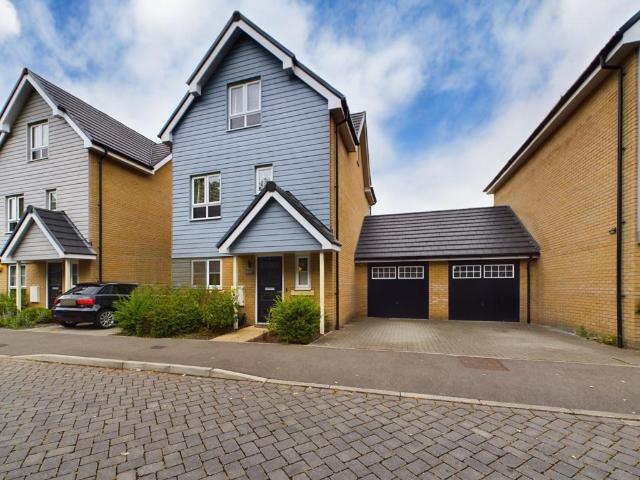 House for sale in Row Town, Surrey