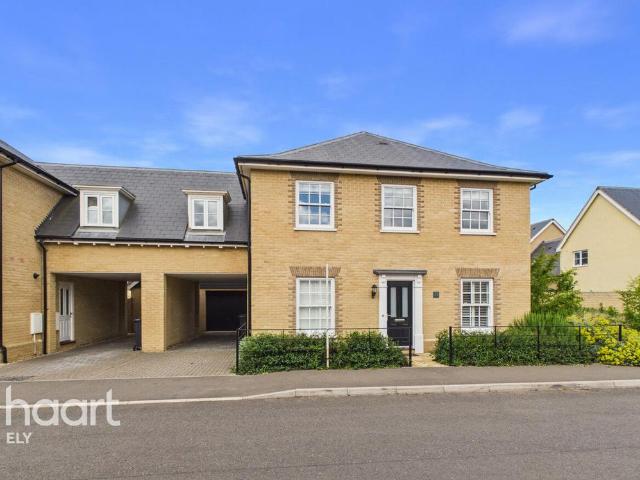 House for sale in Orchards Green, Barway