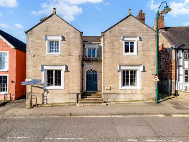 House for sale in Ruthin, Wales