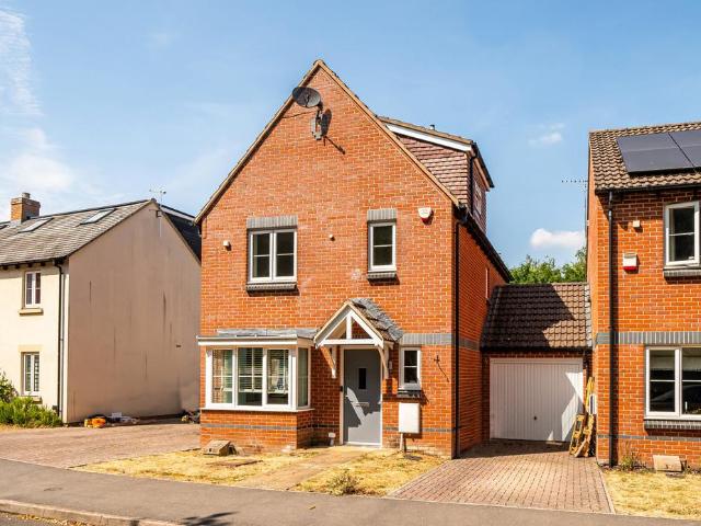 House for sale in Crookhill, Worcestershire