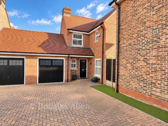 House for sale in Havering's Grove, Basildon