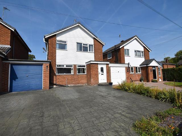 House for sale in Ivy Meade, Macclesfield