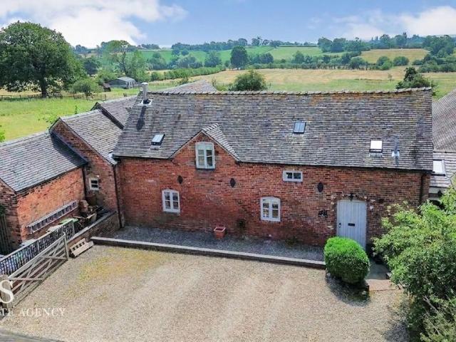 House for sale in Froggatt, East Midlands