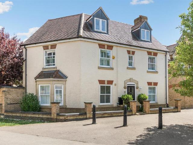 House for sale in Fairfield Park, Bedfordshire