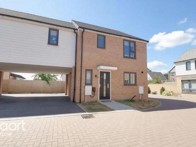 House for sale in Harlow, Essex