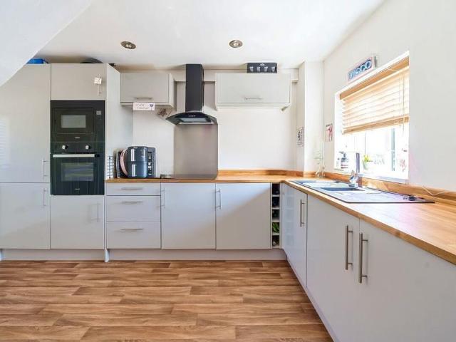 House for sale in Fossebridge, Gloucestershire