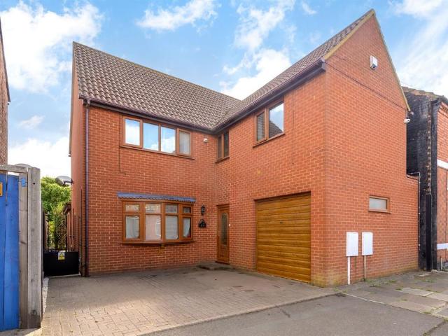 House for sale in Kettering