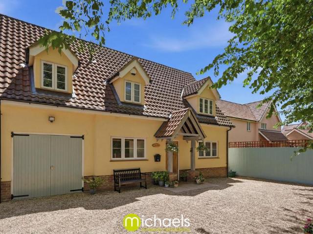 House for sale in Chelmondiston, Suffolk