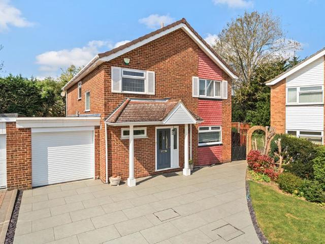 House for sale in Ramsden, Greater London