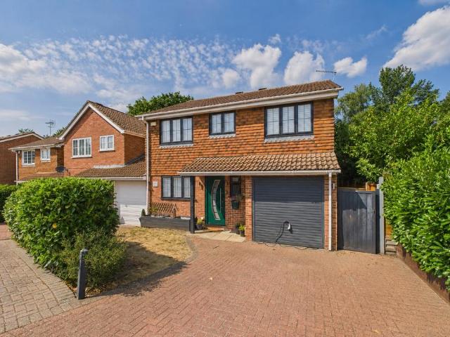 House for sale in Little Sandhurst