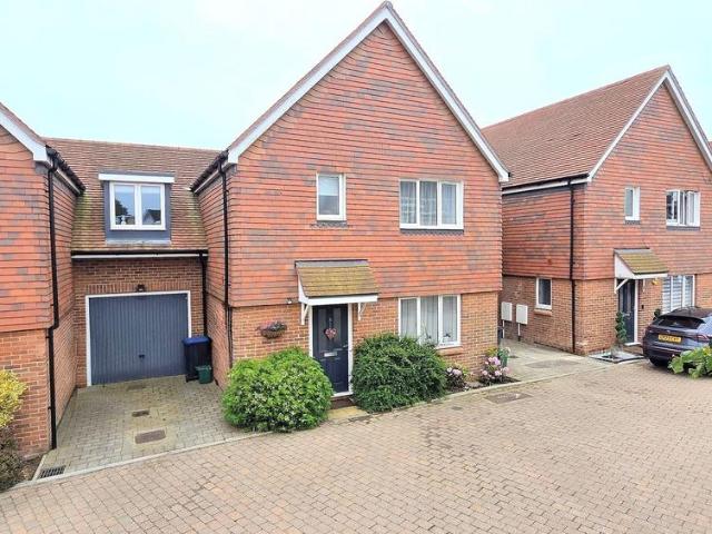 House for sale in Scaynes Hill, Perryfields