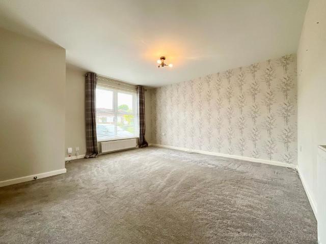 House for sale in Cayton
