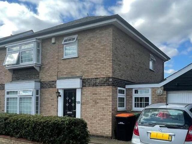 House for sale in Bedford