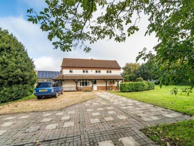 House for sale in Bourne End, Buckinghamshire