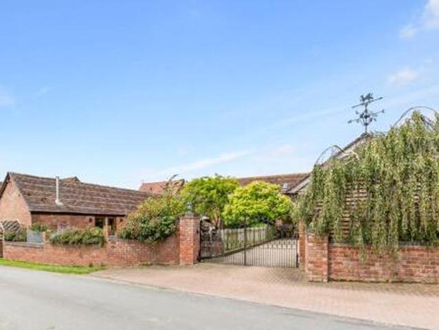 House for sale in Black Bourton, Oxfordshire