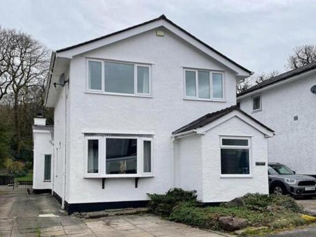 House for sale in Caernarfon, Wales