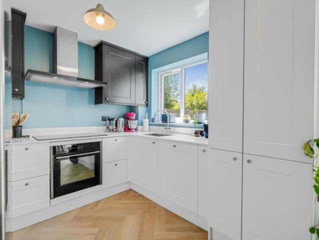 Farm for sale in Crownhill, Shenley Church End