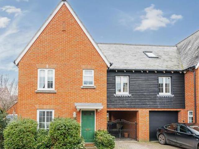 House for sale in Hook, Hart