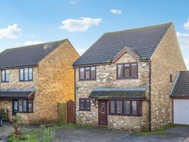 House for sale in Iver