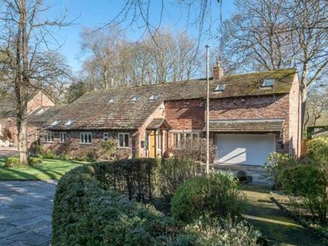 House for sale in Macclesfield, Cheshire East