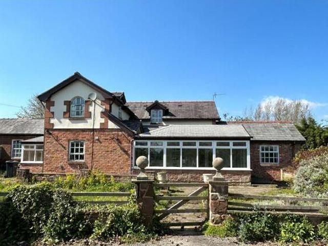 House for sale in West Vale, Cheshire
