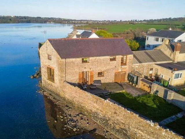 House for sale in Pembroke, Wales