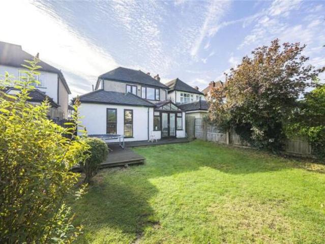 Farm for sale in New Malden, Greater London