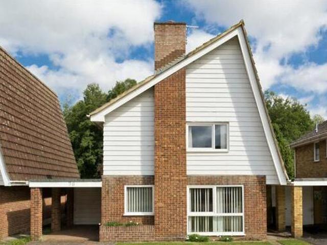 House for sale in Lower Halliford, Surrey
