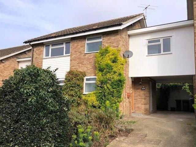House for sale in North Watford, Hertfordshire