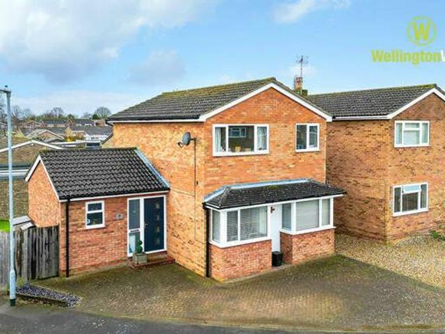 House for sale in Cambridgeshire