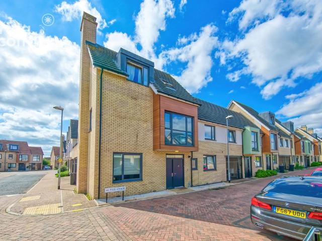 House for rent in Mile End, Fordham Heath