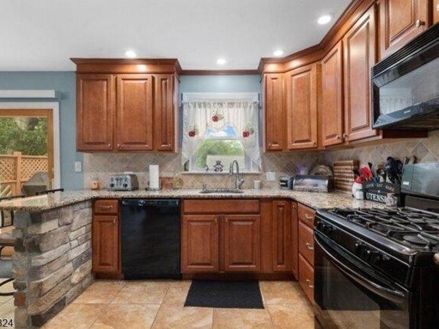 House for sale in Passaic, New Jersey