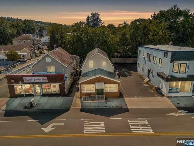House for sale in Passaic, New Jersey