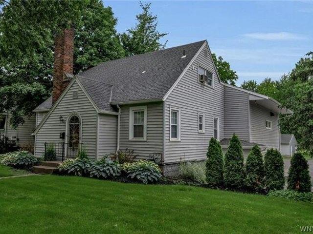 House for sale in Niagara, New York