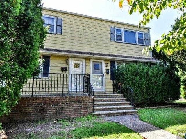 House for sale in Lodi, New Jersey