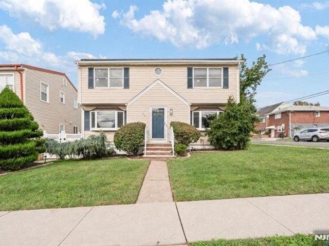 House for sale in Lodi, Bergen County