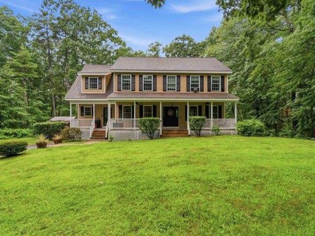 House for sale in New Hampshire