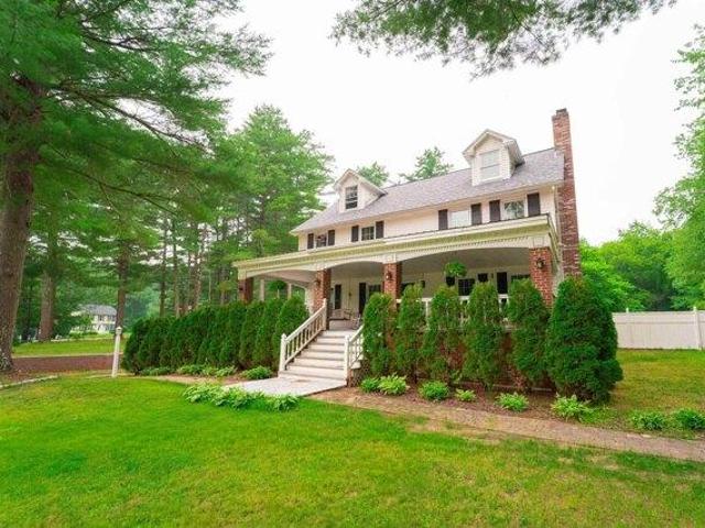 House for sale in New Hampshire