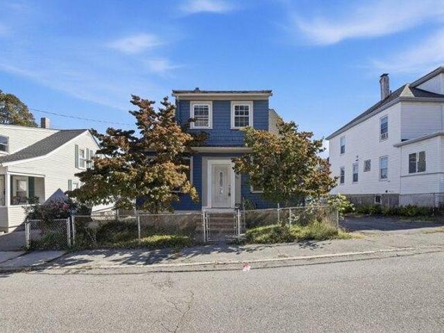 House for sale in Highlands, Lowell