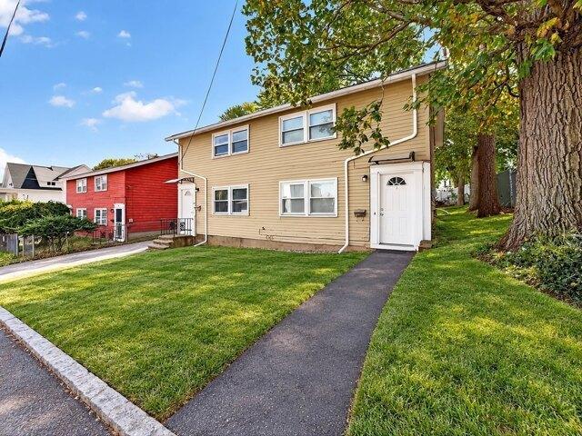 House for sale in Highlands, Lowell