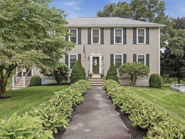 House for sale in Lowell, Middlesex County