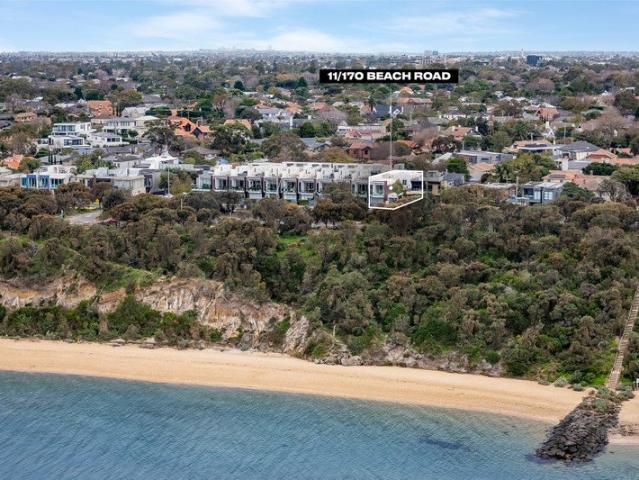 Townhouse for sale in Camerons Creek, Victoria